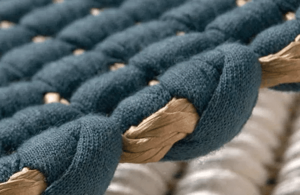 Duetto Handcrafted Rug
